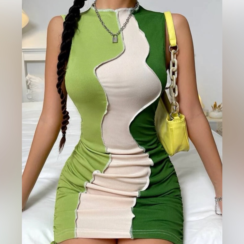 Cute drawstring dress!